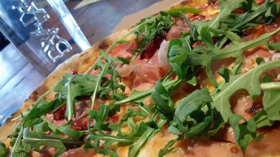 Lopez&Lopez Pizzeria